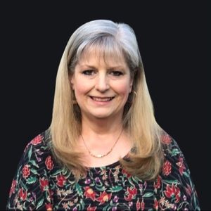 Meet your Posher, Lindsey